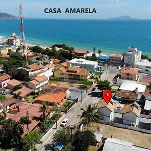 Casa Amarela - A 70 Metros Da Areia Da Praia Dos Ingleses - 6 Pessoas